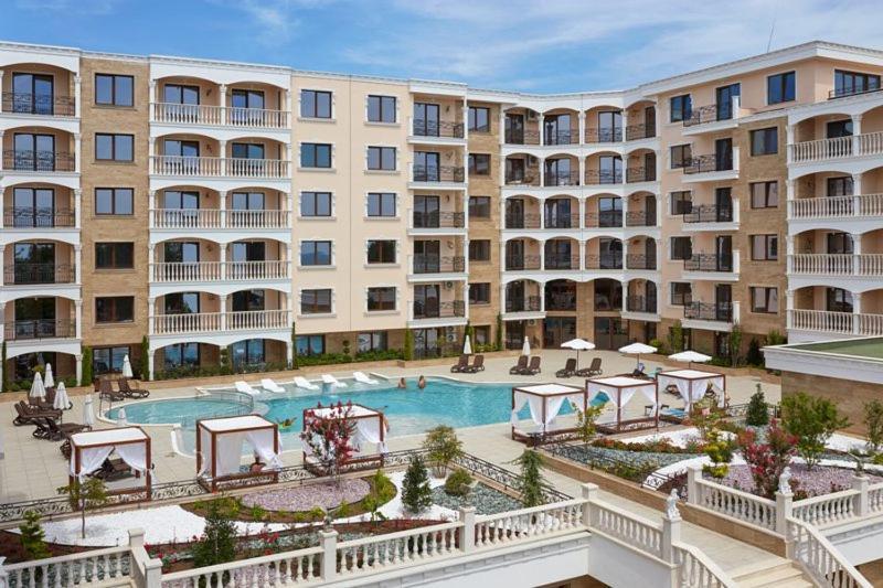 Valencia Gardens Deluxe Apartments Nesebar Bagian luar foto