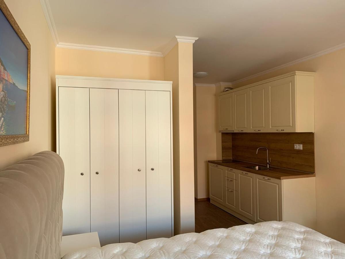 Valencia Gardens Deluxe Apartments Nesebar Bagian luar foto