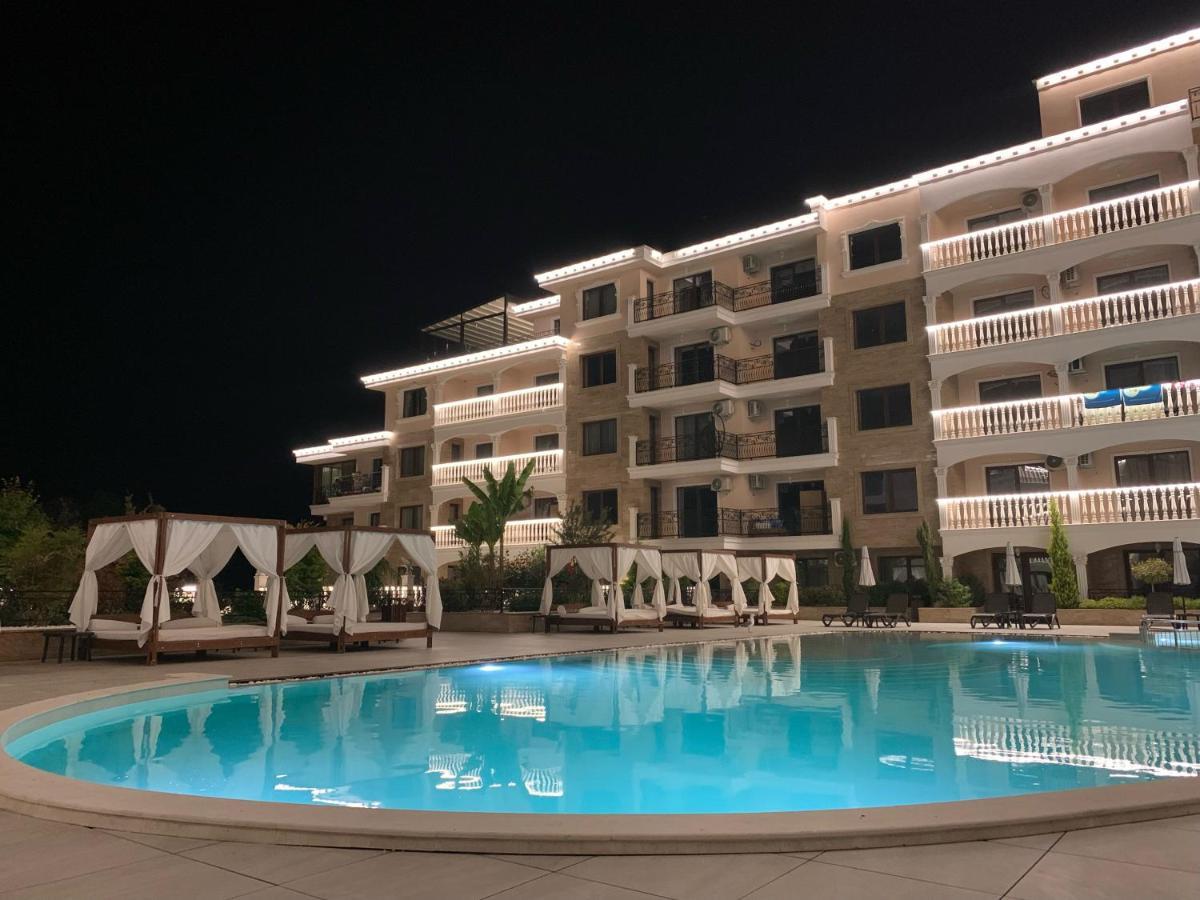 Valencia Gardens Deluxe Apartments Nesebar Bagian luar foto