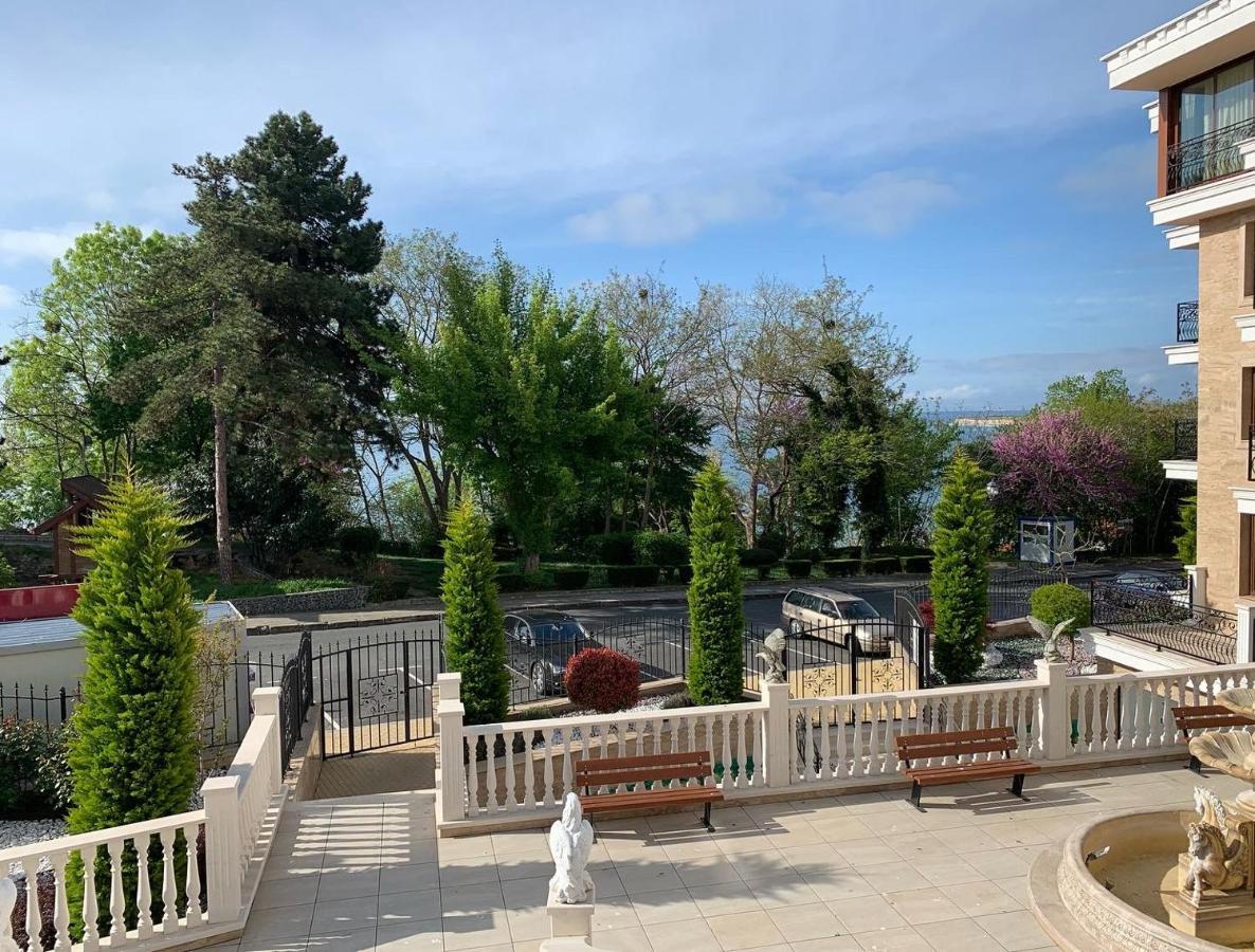 Valencia Gardens Deluxe Apartments Nesebar Bagian luar foto