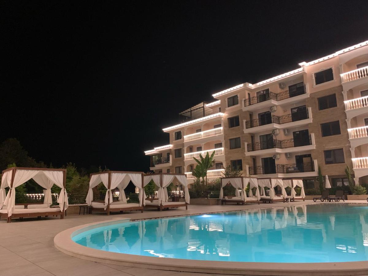 Valencia Gardens Deluxe Apartments Nesebar Bagian luar foto