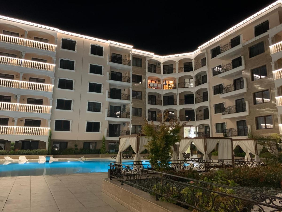 Valencia Gardens Deluxe Apartments Nesebar Bagian luar foto