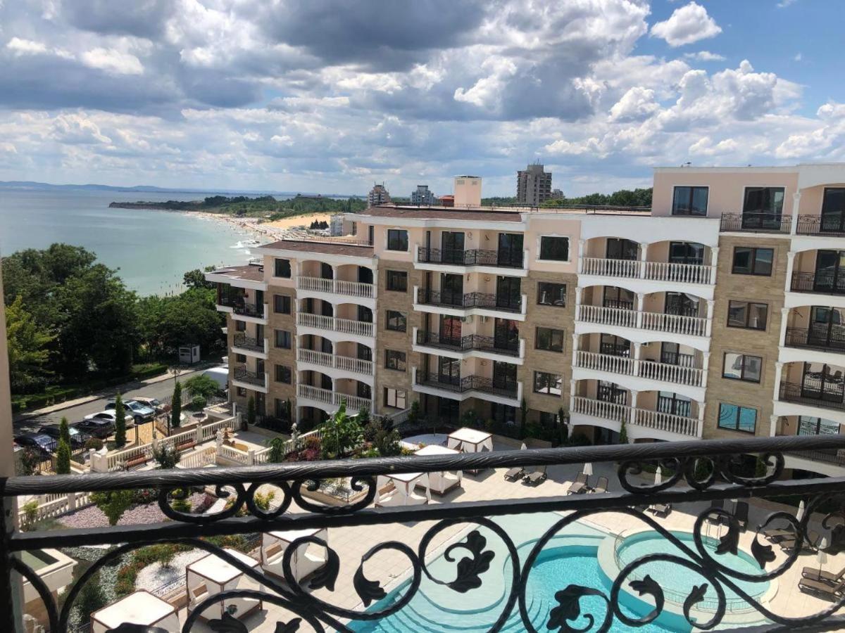Valencia Gardens Deluxe Apartments Nesebar Bagian luar foto