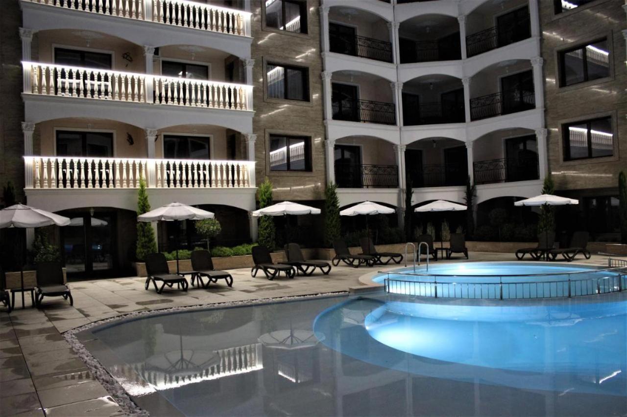 Valencia Gardens Deluxe Apartments Nesebar Bagian luar foto