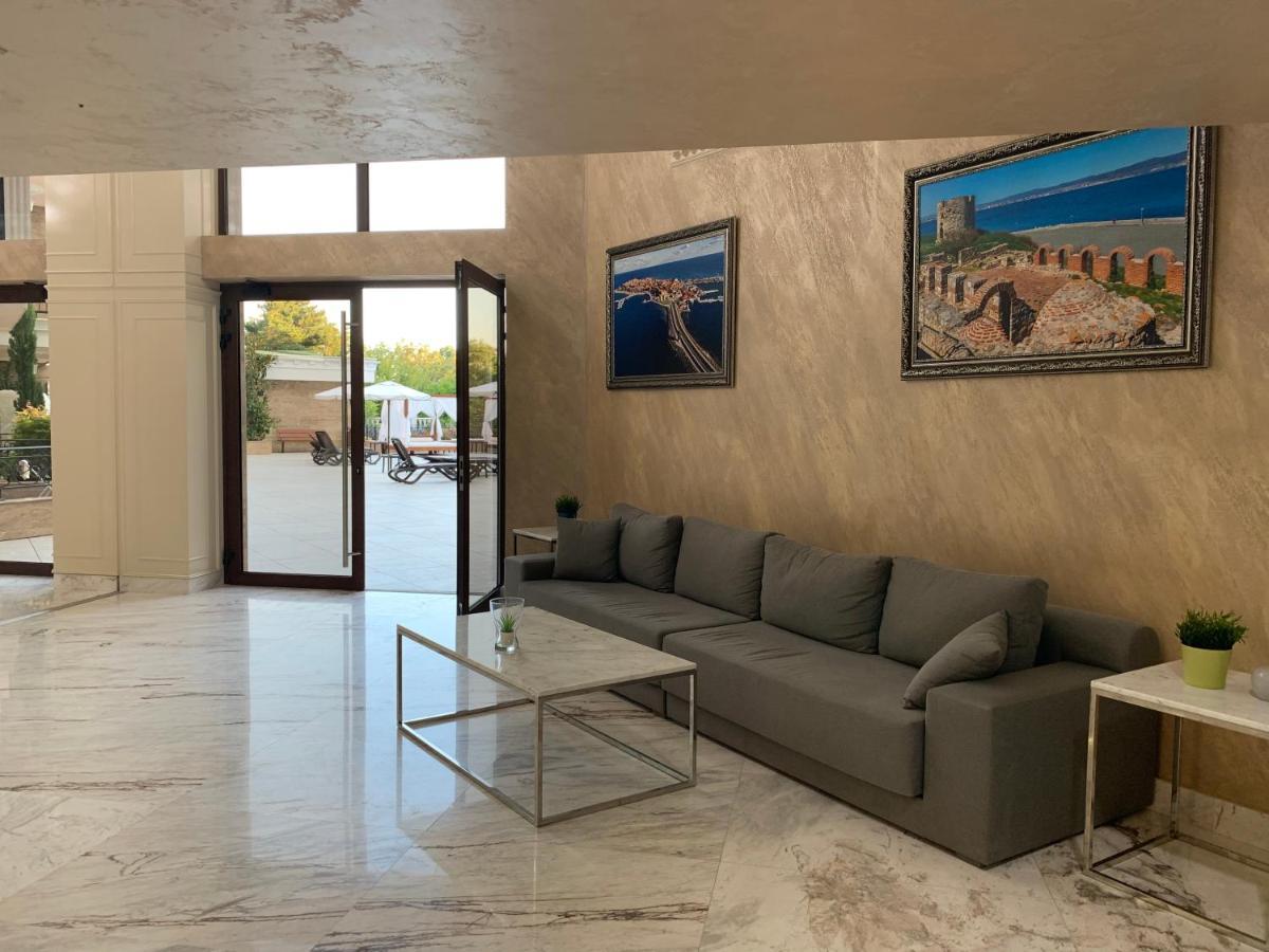Valencia Gardens Deluxe Apartments Nesebar Bagian luar foto