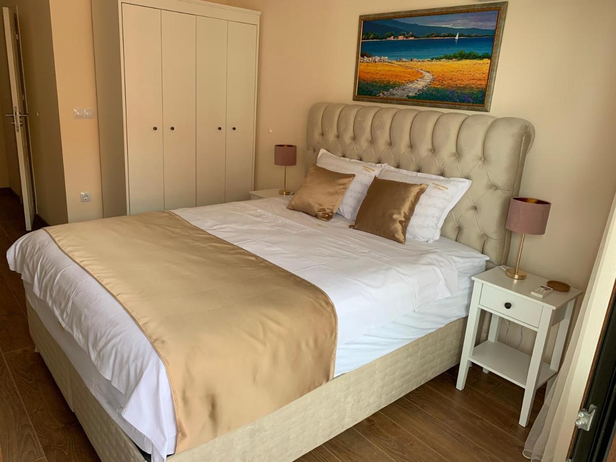 Valencia Gardens Deluxe Apartments Nesebar Bagian luar foto